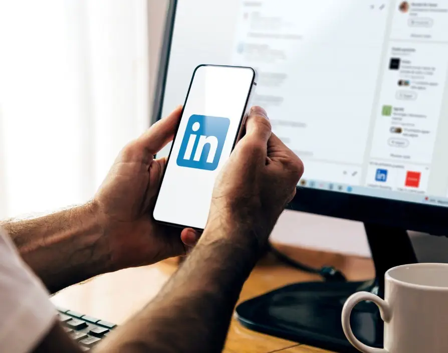 How to Create a Winning LinkedIn Profile in 2025